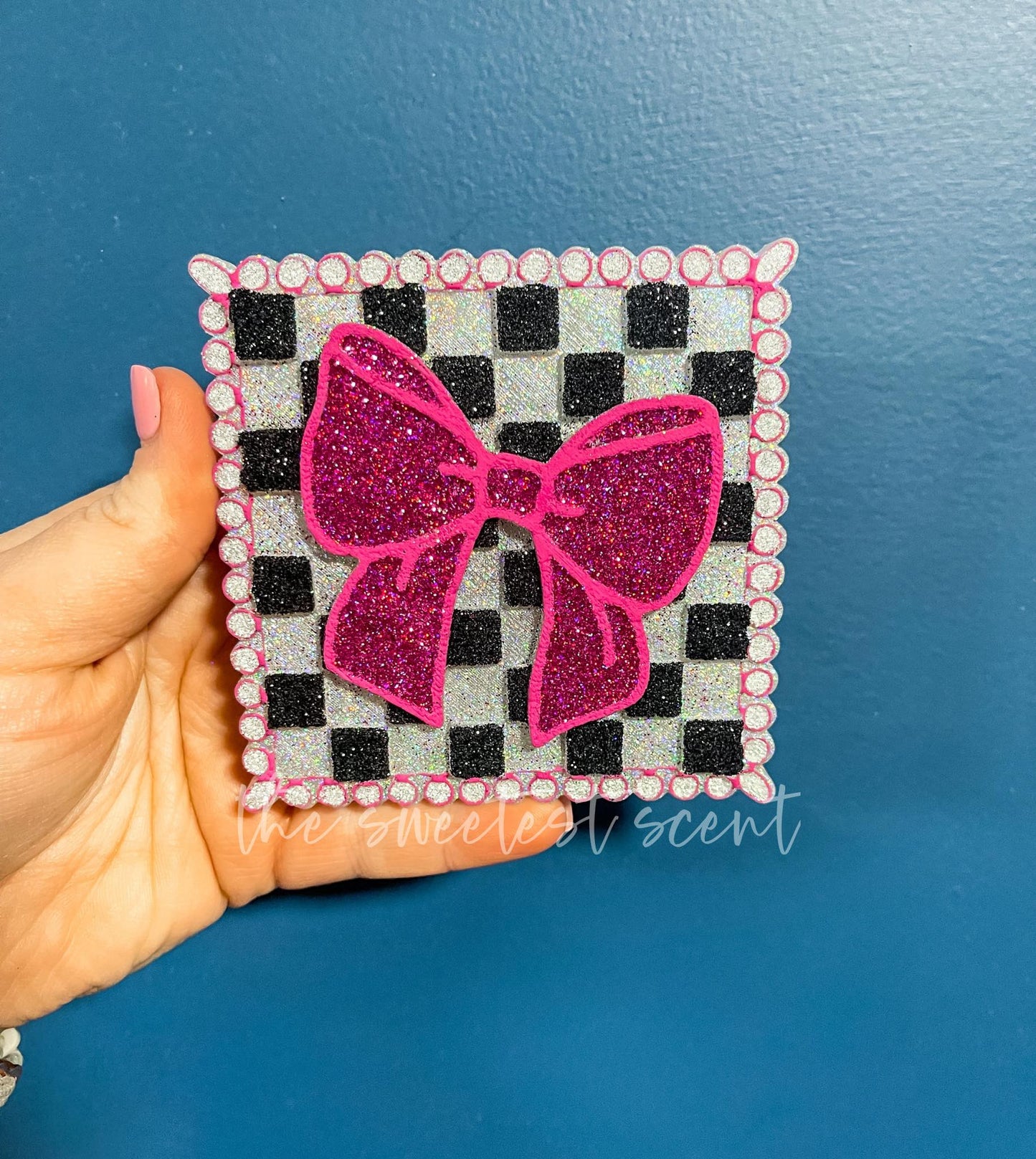 Checkered bow - RTS FRESHIE - MAHOGANY APPLE