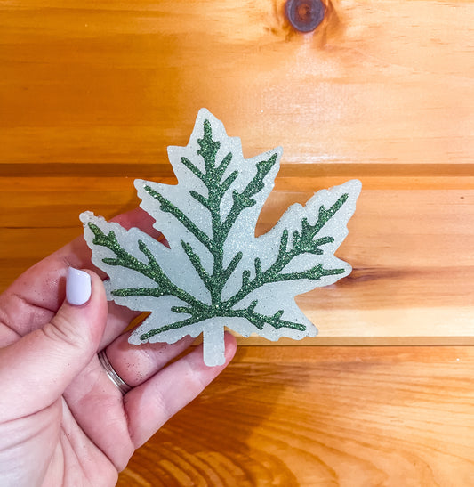 SIMPLE LEAF
