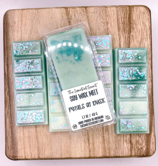 PETALS AT DUSK - WAX MELT
